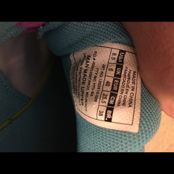 Under Armour Sneakers - Picture 6 of 7